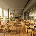 Intercityhotel 4*