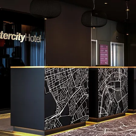 Hotell Intercityhotel 4*