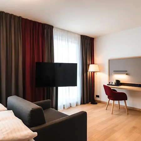 Intercityhotel Отель