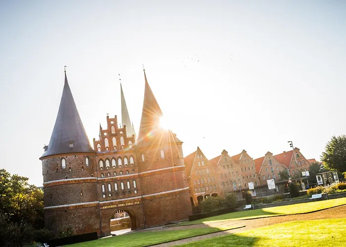 Hotel Intercityhotel 4*