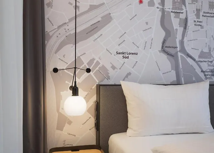 Intercityhotel Hotel 4*